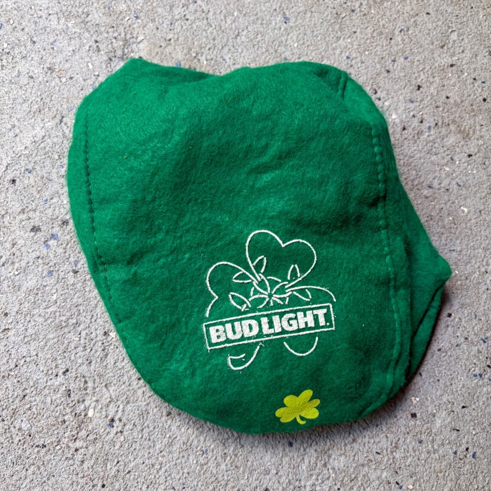 Bud Light St Patricks Day Green Felt Flat Cap Shamrock Ivy Hat Novelty Beer Gear